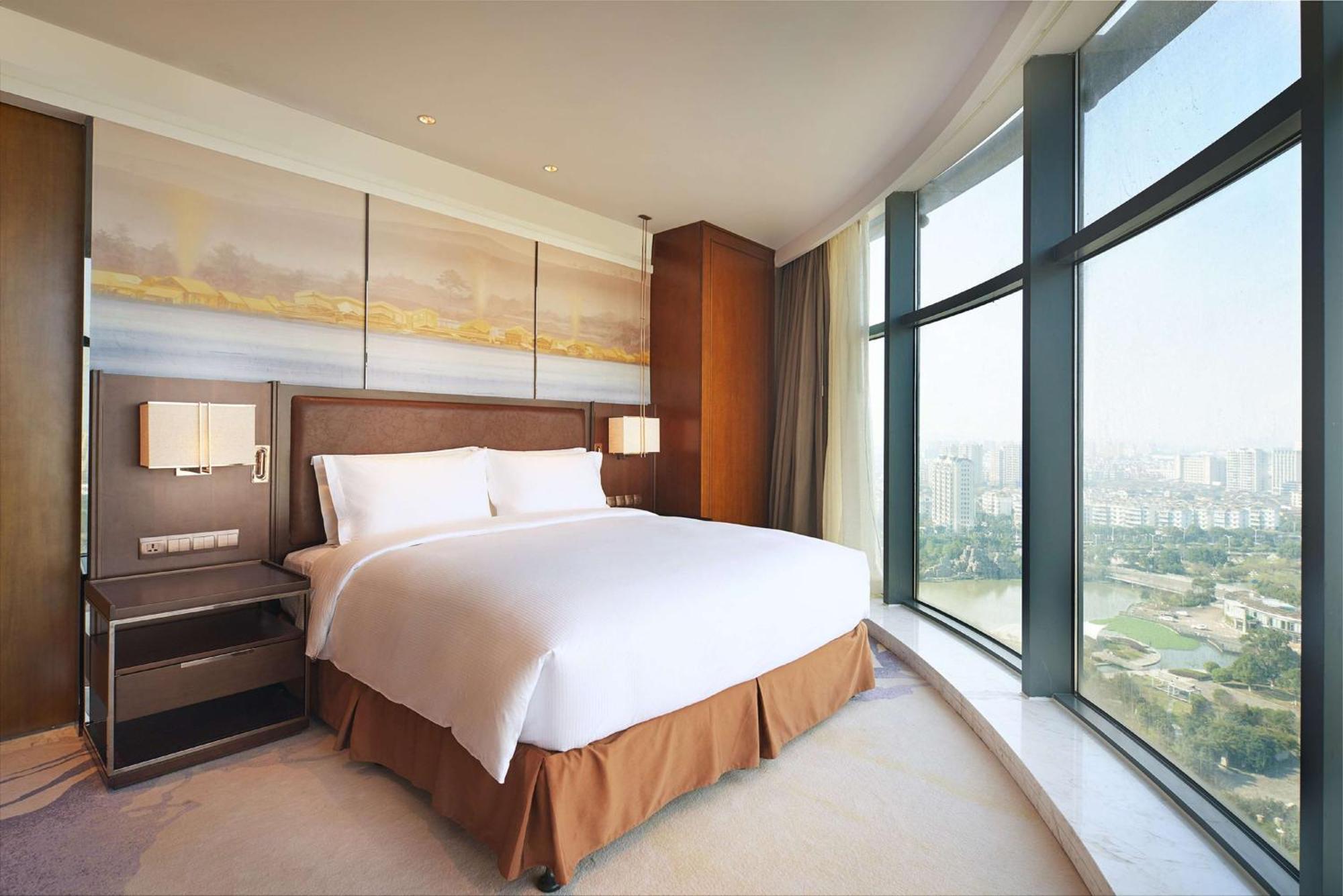 Hotel Doubletree By Hilton Ningbo Beilun Esterno foto